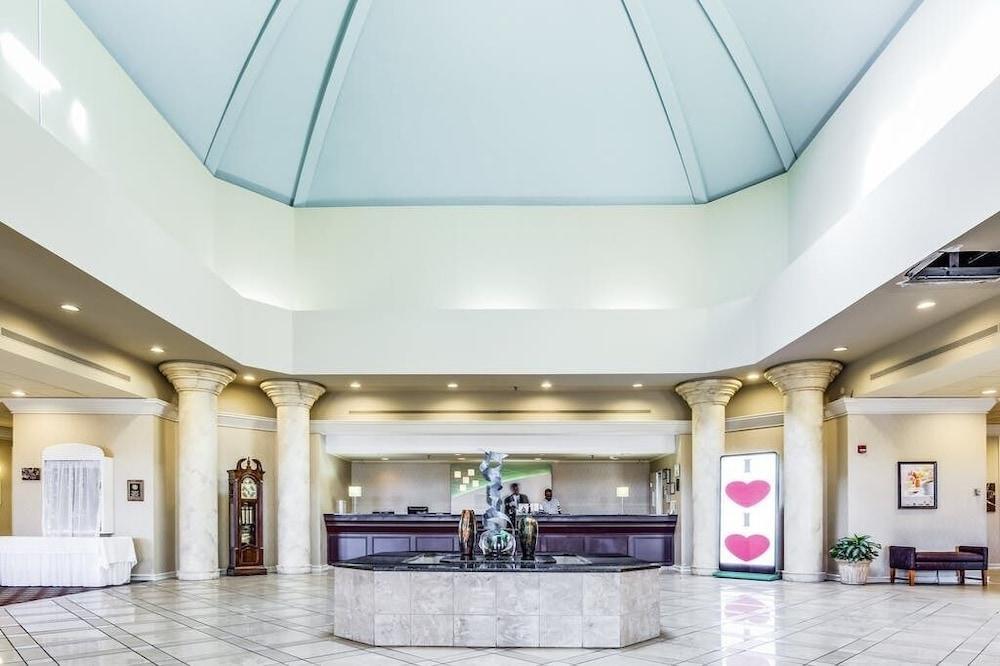 Lynchburg Grand Hotel Экстерьер фото
